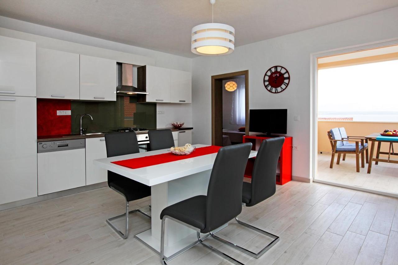 Iris Apartments Bol (Adults Only) Exterior photo