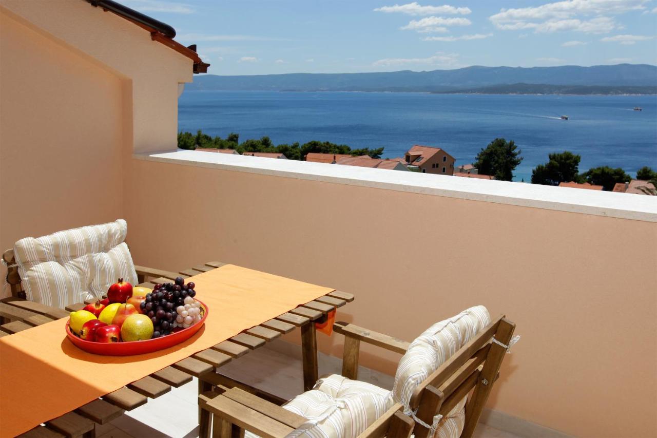 Iris Apartments Bol (Adults Only) Exterior photo